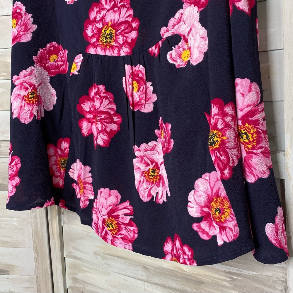 Mud Pie Lawson Top Blue Pink Floral Cold Shoulder NWT size Large L Lg NEW - Picture 6 of 13